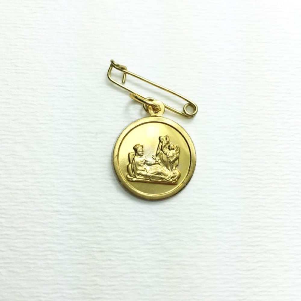 10-small-gold-pin-front